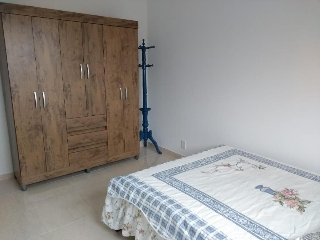 De Fora Apto Mobiliado Sem Roupas De Cama Nem De Banho * Florianópolis