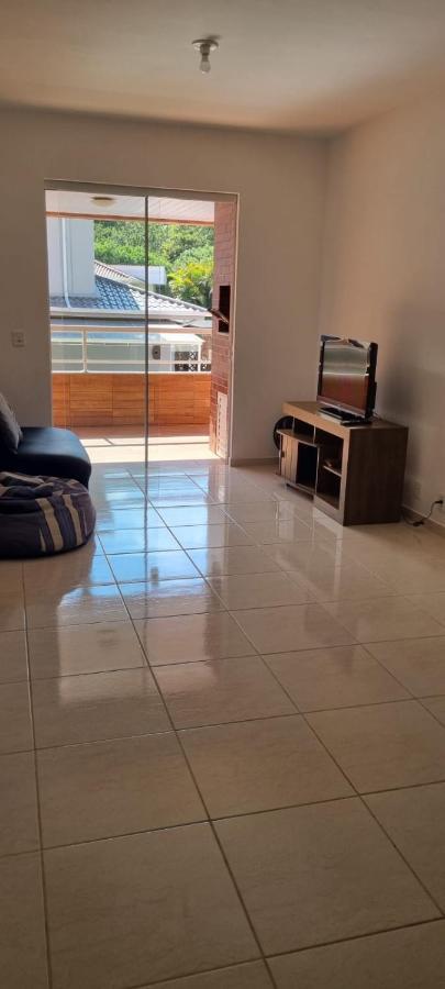 De Fora Apto Mobiliado Sem Roupas De Cama Nem De Banho *